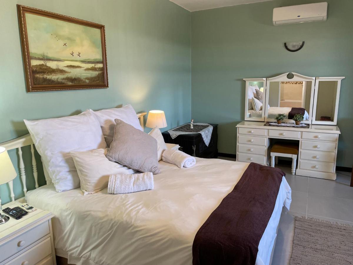 לה מרסי Eden Rose Manor B&B מראה חיצוני תמונה