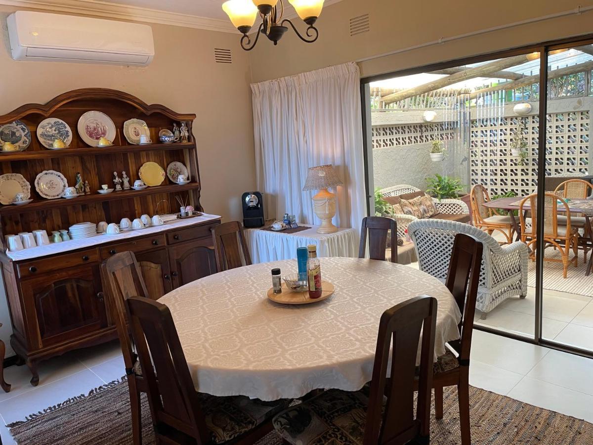 לה מרסי Eden Rose Manor B&B מראה חיצוני תמונה