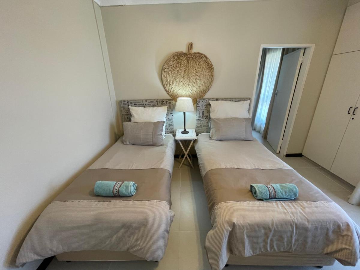 לה מרסי Eden Rose Manor B&B מראה חיצוני תמונה