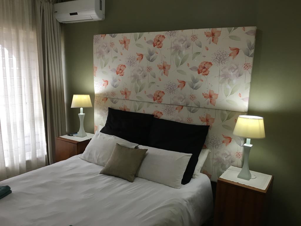 לה מרסי Eden Rose Manor B&B מראה חיצוני תמונה